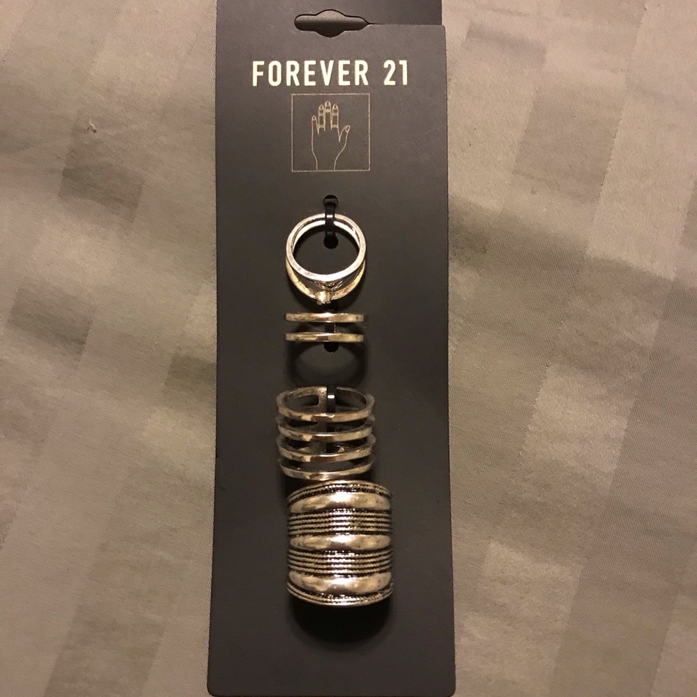 6️⃣ for $2️⃣5️⃣ F21 | NEW Silver Ring Stackable
